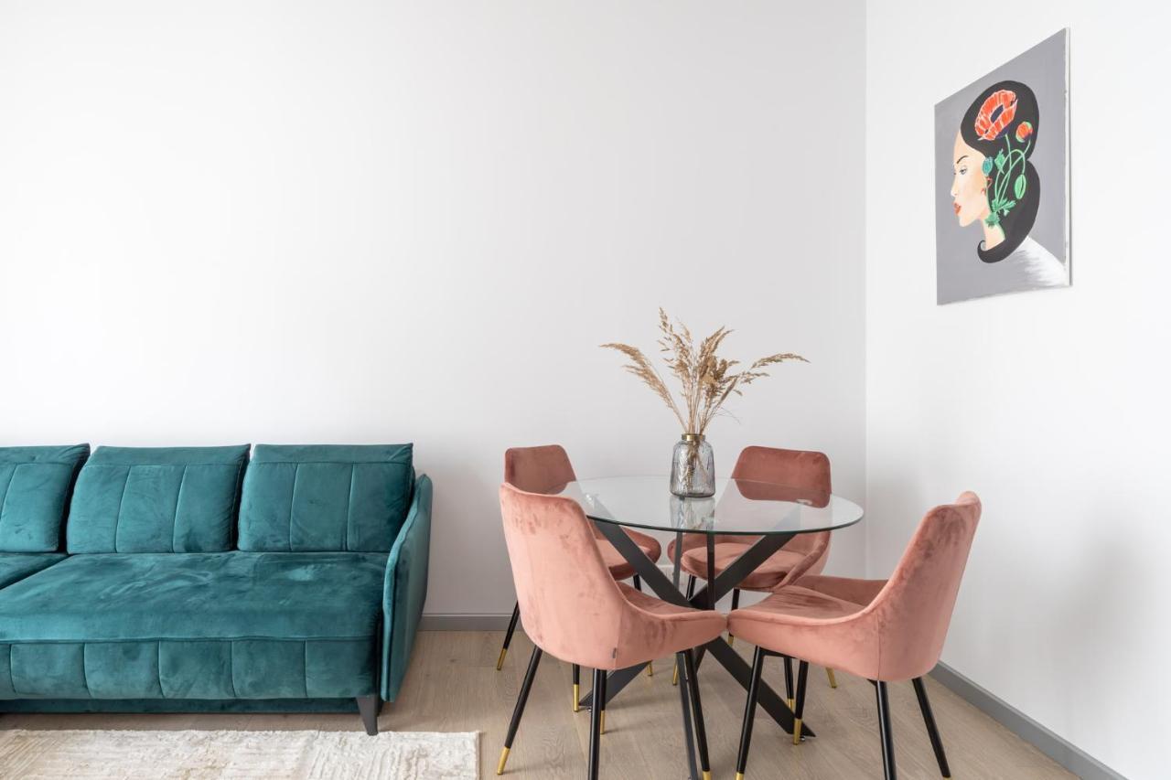 New Comfortable 2 Bedroom Cottage W/Big Terrace Jūrkalne エクステリア 写真